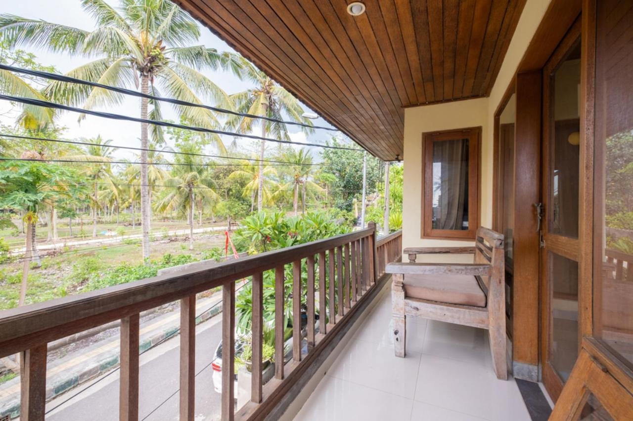 The Point Surfcamp Bali Hotel Pulukan Exterior foto