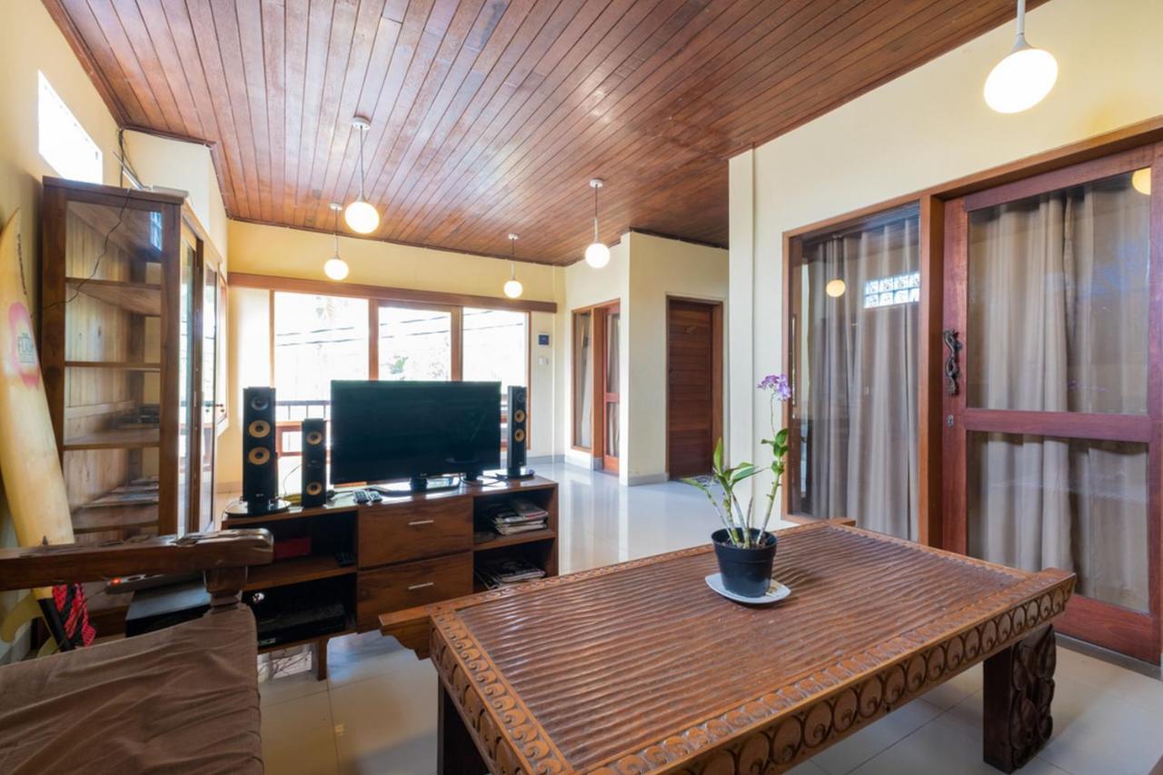 The Point Surfcamp Bali Hotel Pulukan Exterior foto